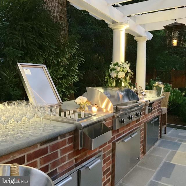 COLONIAL PARK - Residential