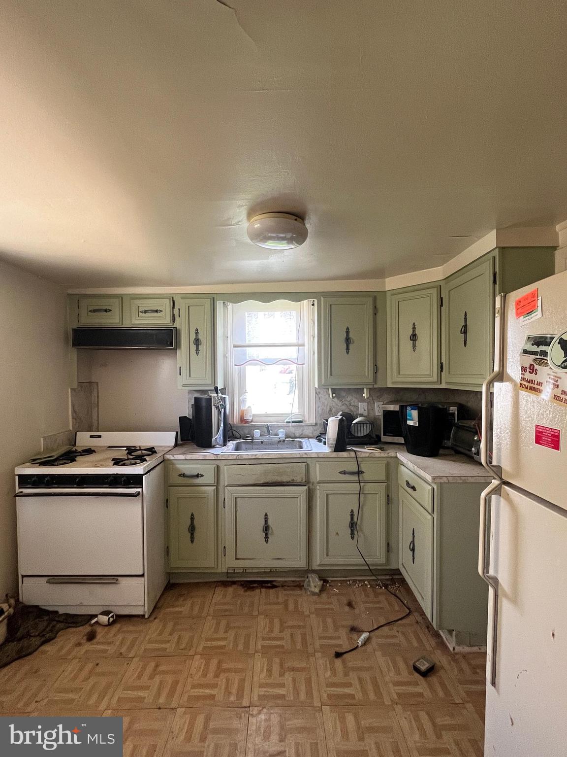 BALTIMORE HIGHLANDS - Residential