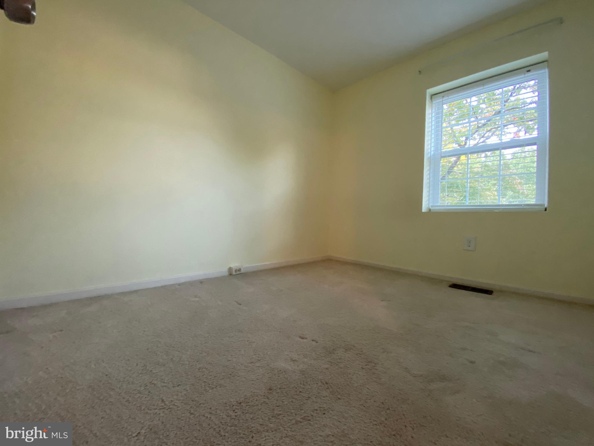 AMBERLEIGH - Residential Lease