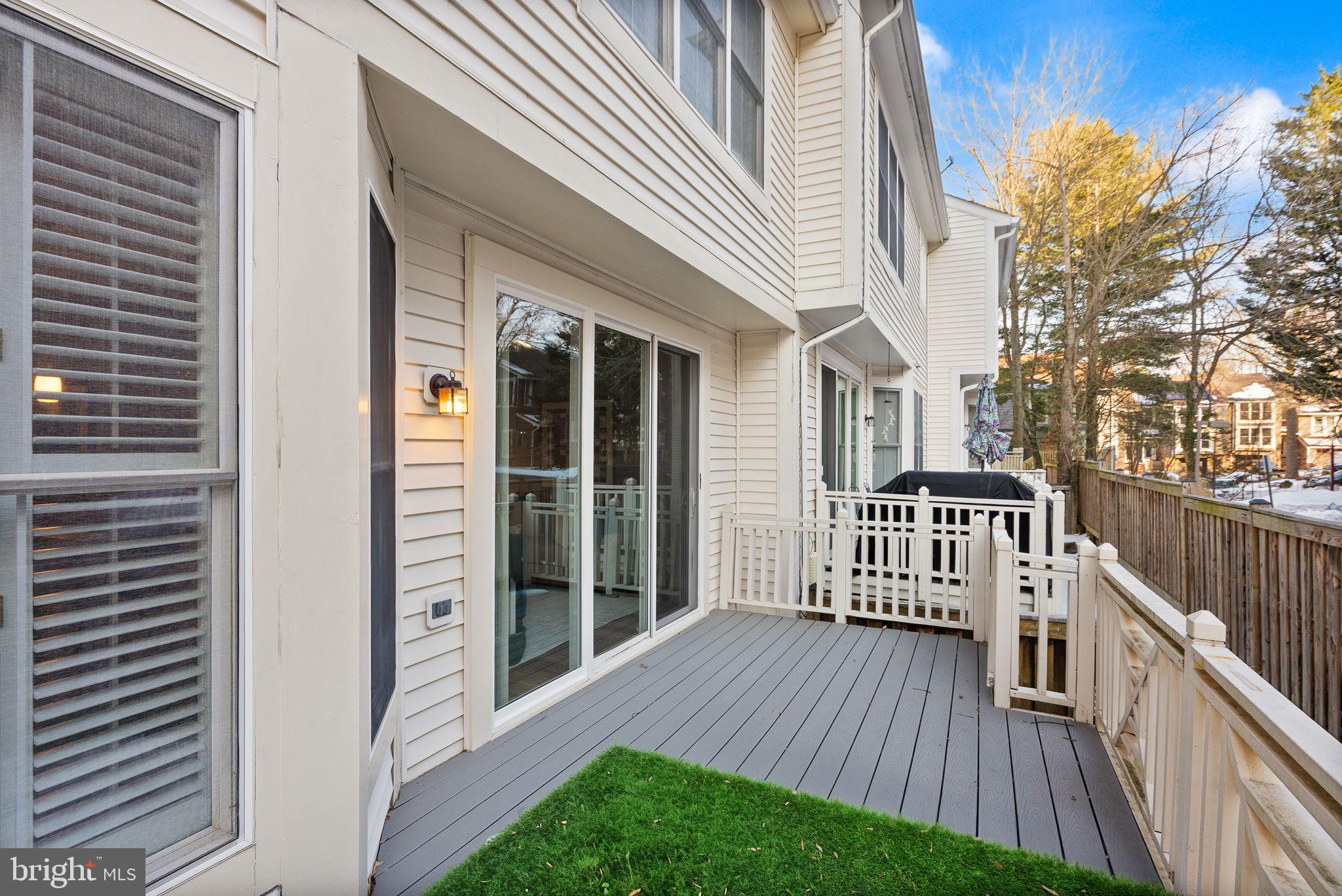 TOWNES AT WATERFORD - Residential