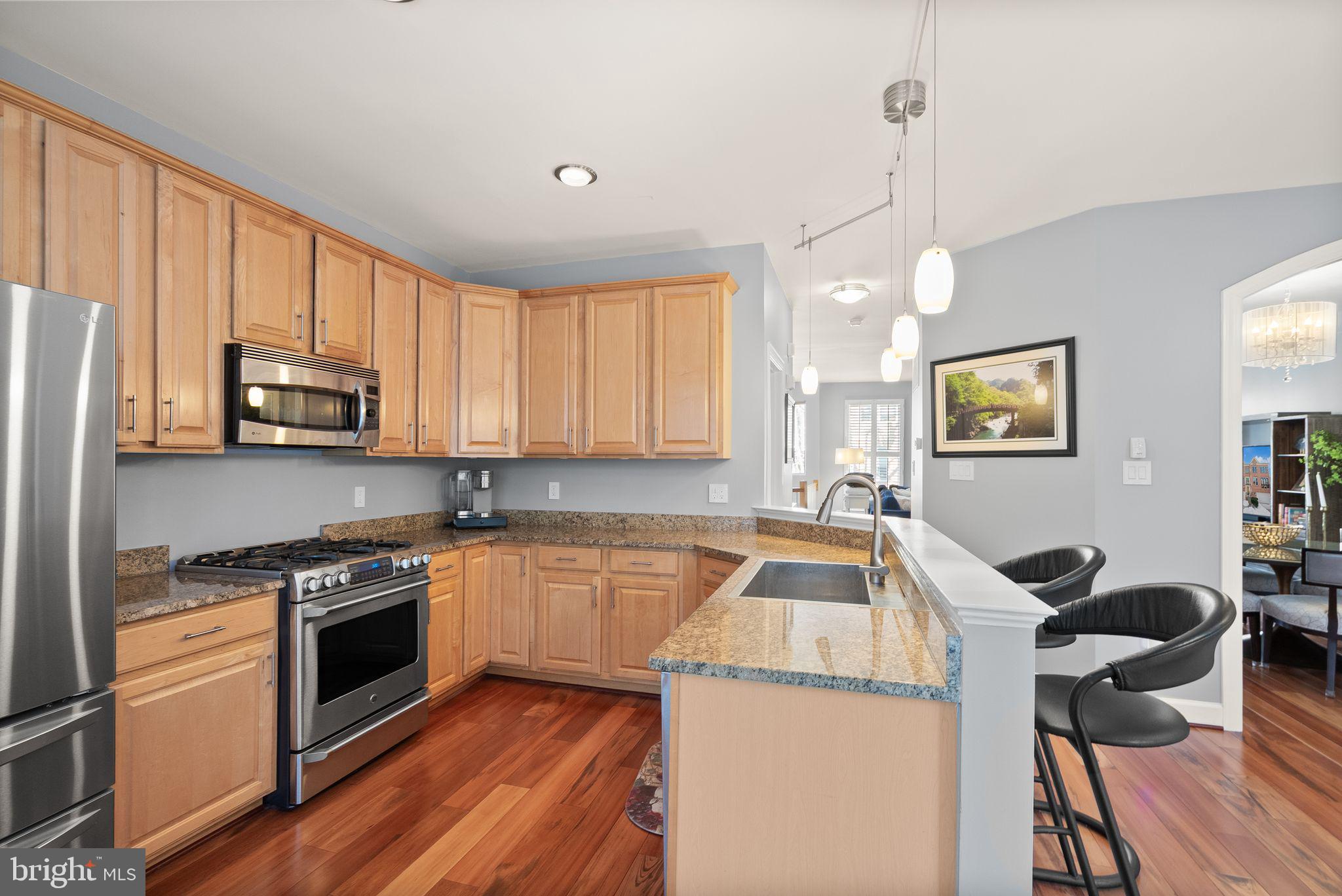 TOWNES AT WATERFORD - Residential