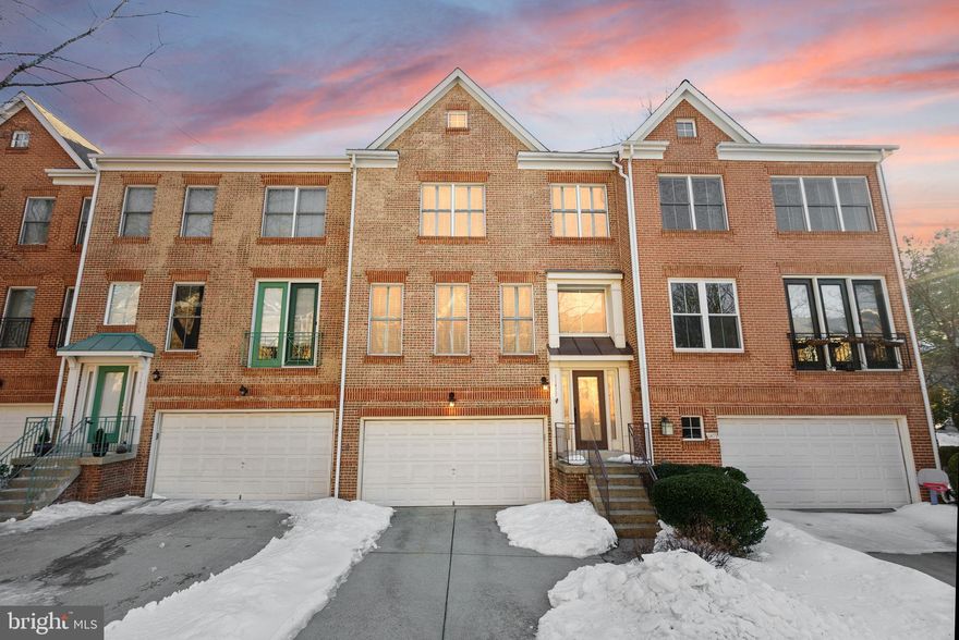 11477 Waterhaven Ct, Reston, VA — Beautifully appointed 3-level townhome in a prime, walkable location near Lake Anne Village Center, Reston Town Center and Metro access. Enjoy easy strolls to local shops, restaurants and trails.

Main level: bright, open living with hardwood floors throughout, an updated kitchen and attached family room that opens to a rear deck — perfect for indoor-outdoor entertaining.
Upper level: spacious primary suite with vaulted ceilings, large walk-in closet and spa-style bath featuring an oversized soaking tub, separate shower and double-sink vanity. Two generous guest bedrooms and an upstairs laundry add convenience.
Lower level: finished space with full bath — ideal as a recreation room, den or guest suite — with walk-up access to the rear yard.

Recent updates and systems: Water heater (2021), Refrigerator (2021), Upstairs gas furnace (2021), Patio door replacement (2023), Attic insulation (2024).

A turnkey home combining modern updates, smart layout and a fantastic Reston location.