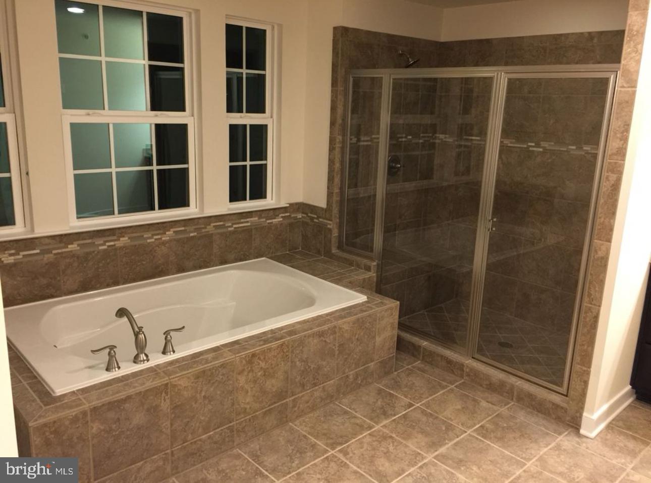 POTOMAC SHORES - Residential Lease