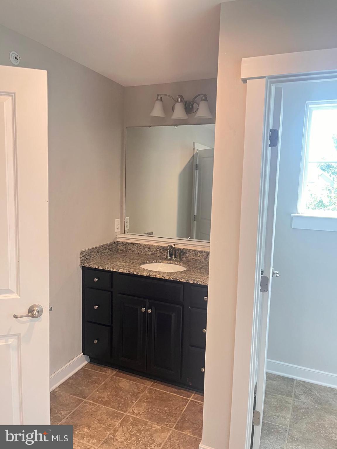 POTOMAC SHORES - Residential Lease