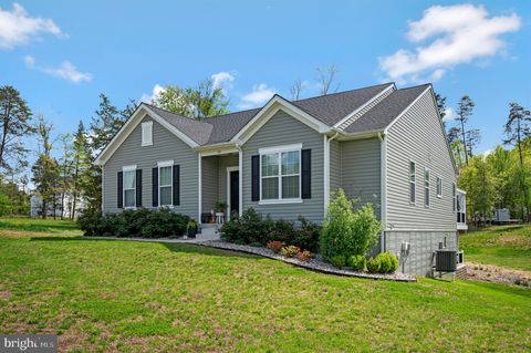 21 WALNUT GROVE DRIVE FREDERICKSBURG VA 22406