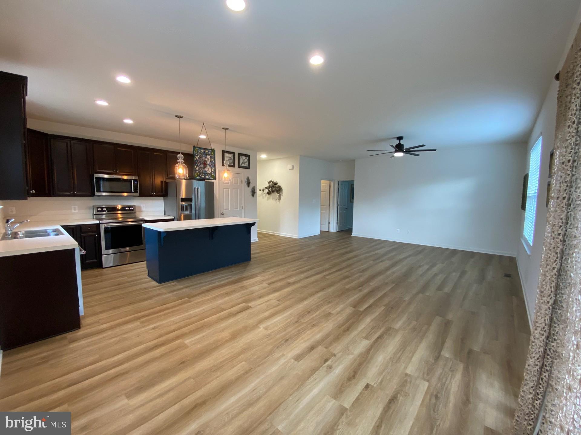 WALNUT GROVE ESTATES - Residential