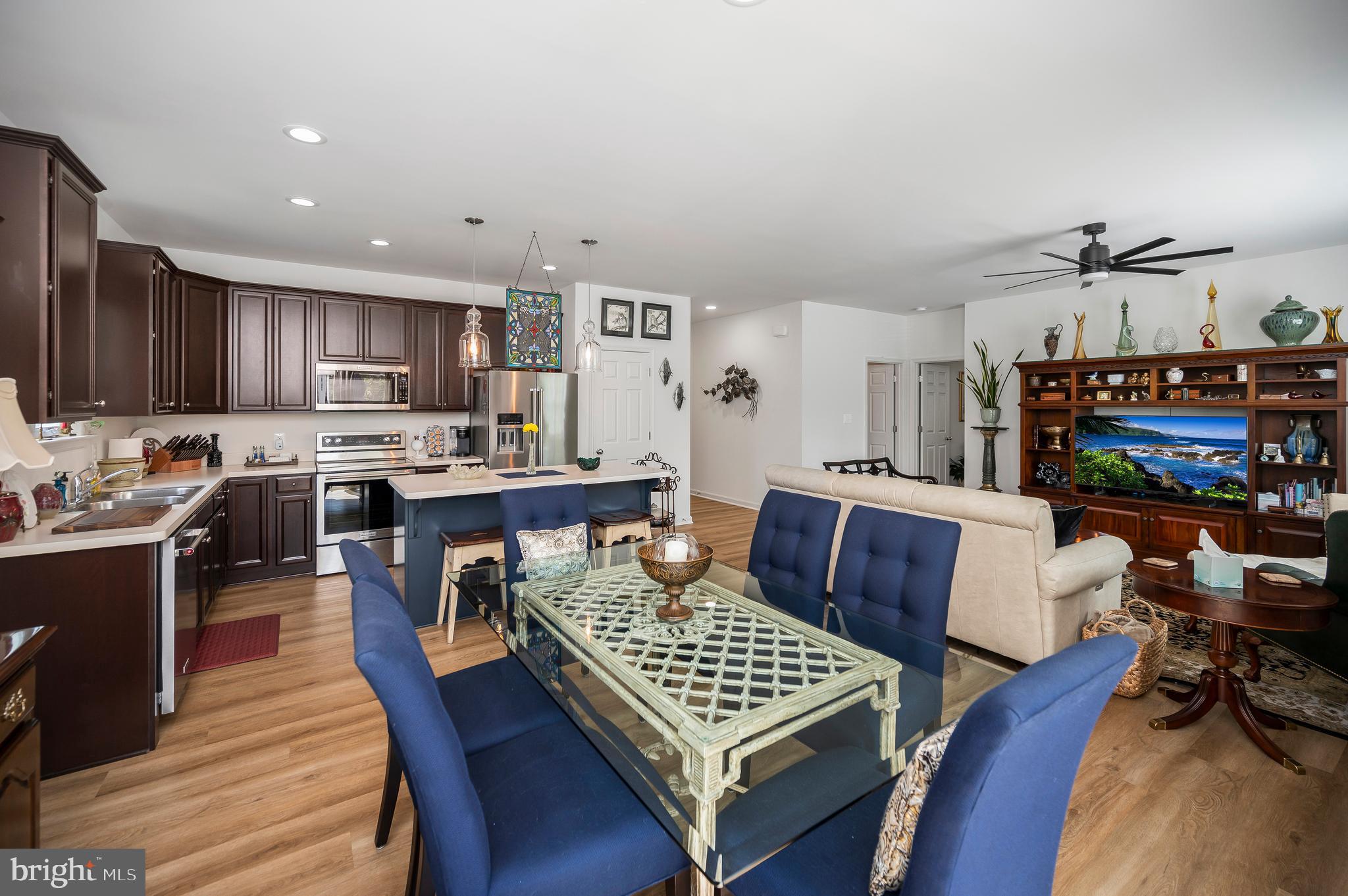 WALNUT GROVE ESTATES - Residential