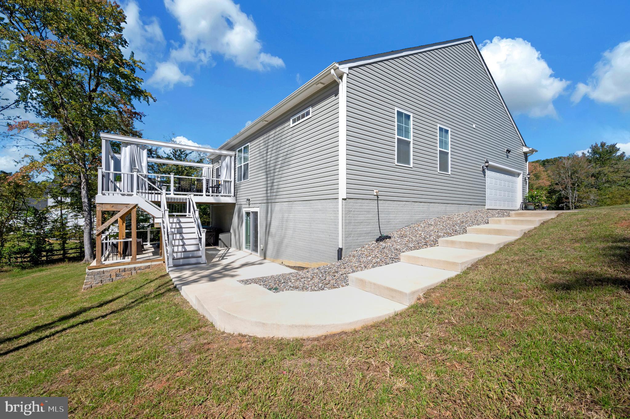 WALNUT GROVE ESTATES - Residential