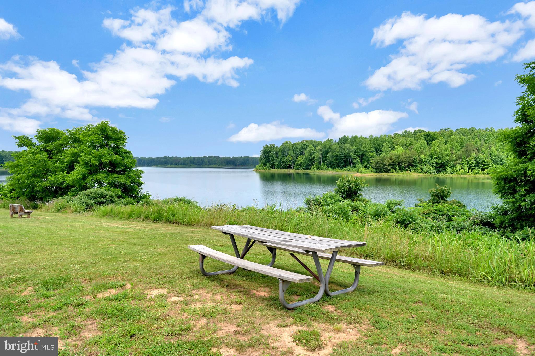 WALNUT GROVE ESTATES - Residential