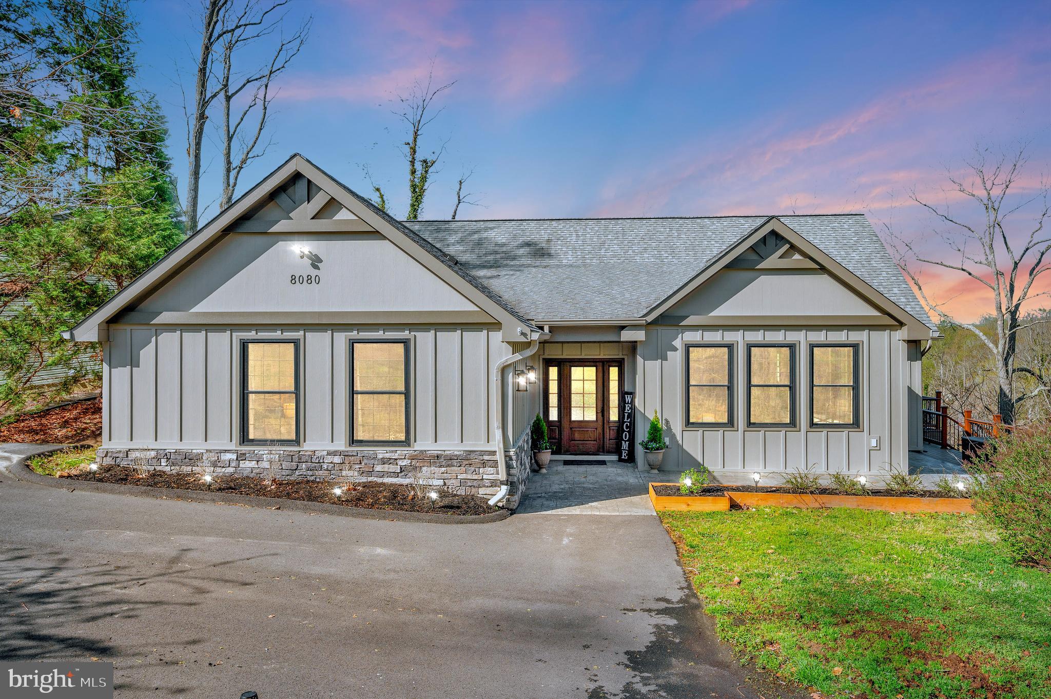 LAKE JACKSON SHORES - Residential