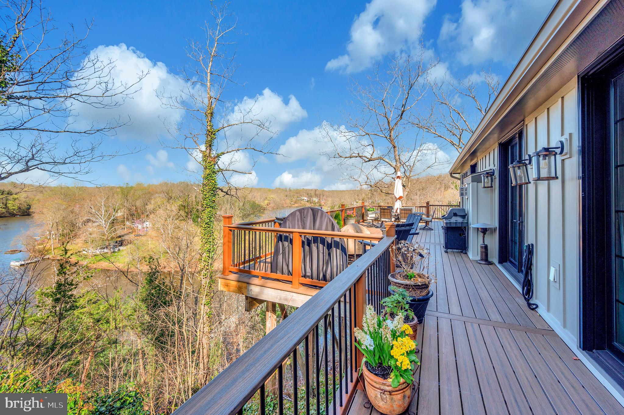 LAKE JACKSON SHORES - Residential