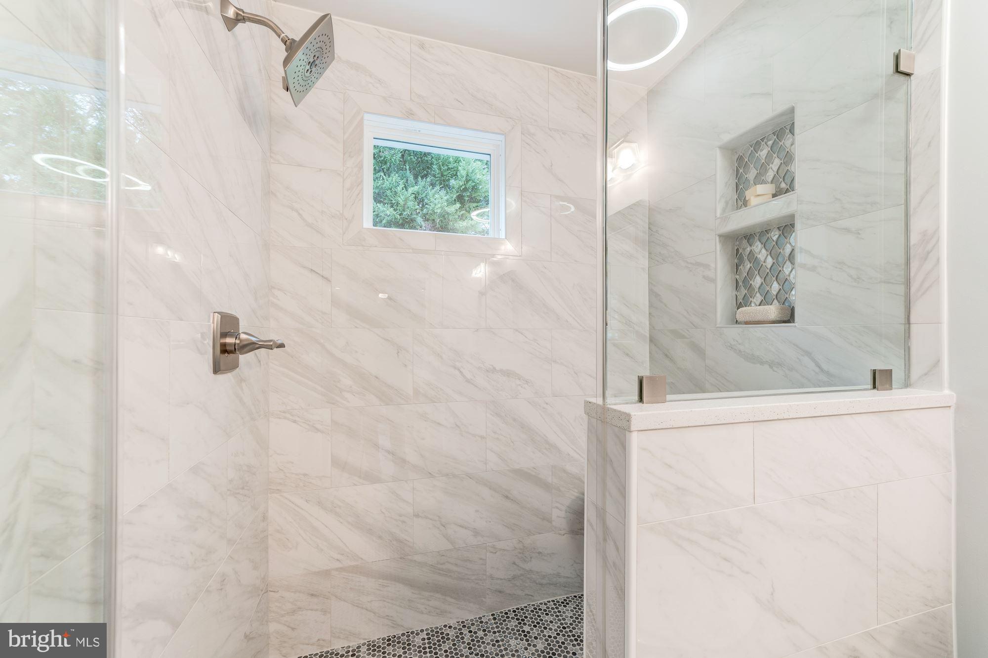 MUNSON HILL - Residential