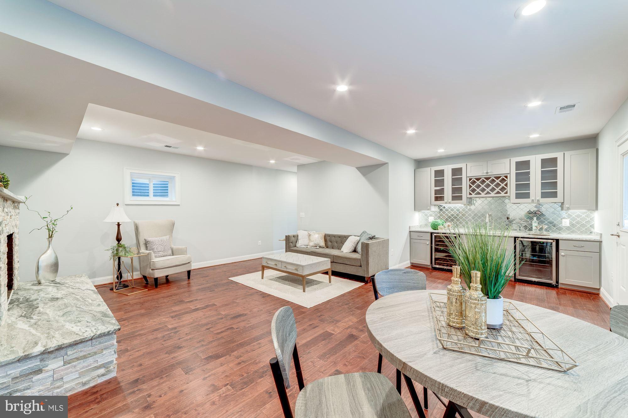 MUNSON HILL - Residential