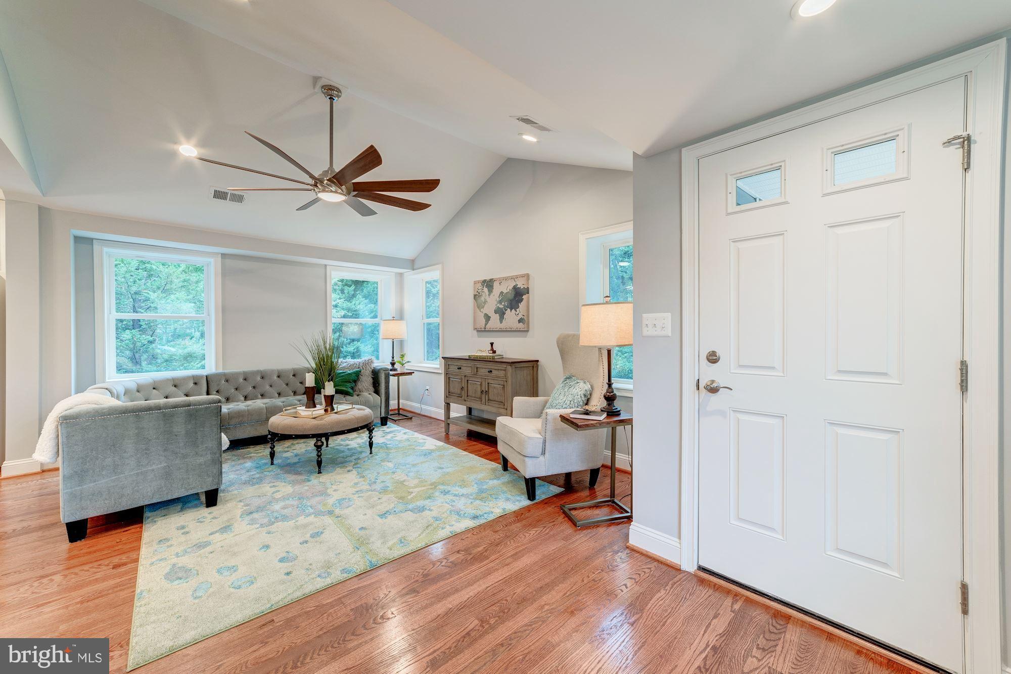 MUNSON HILL - Residential