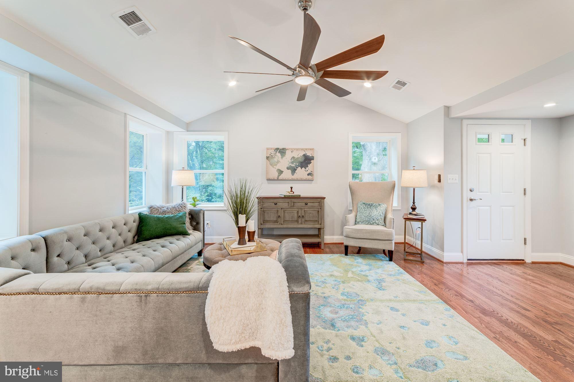 MUNSON HILL - Residential