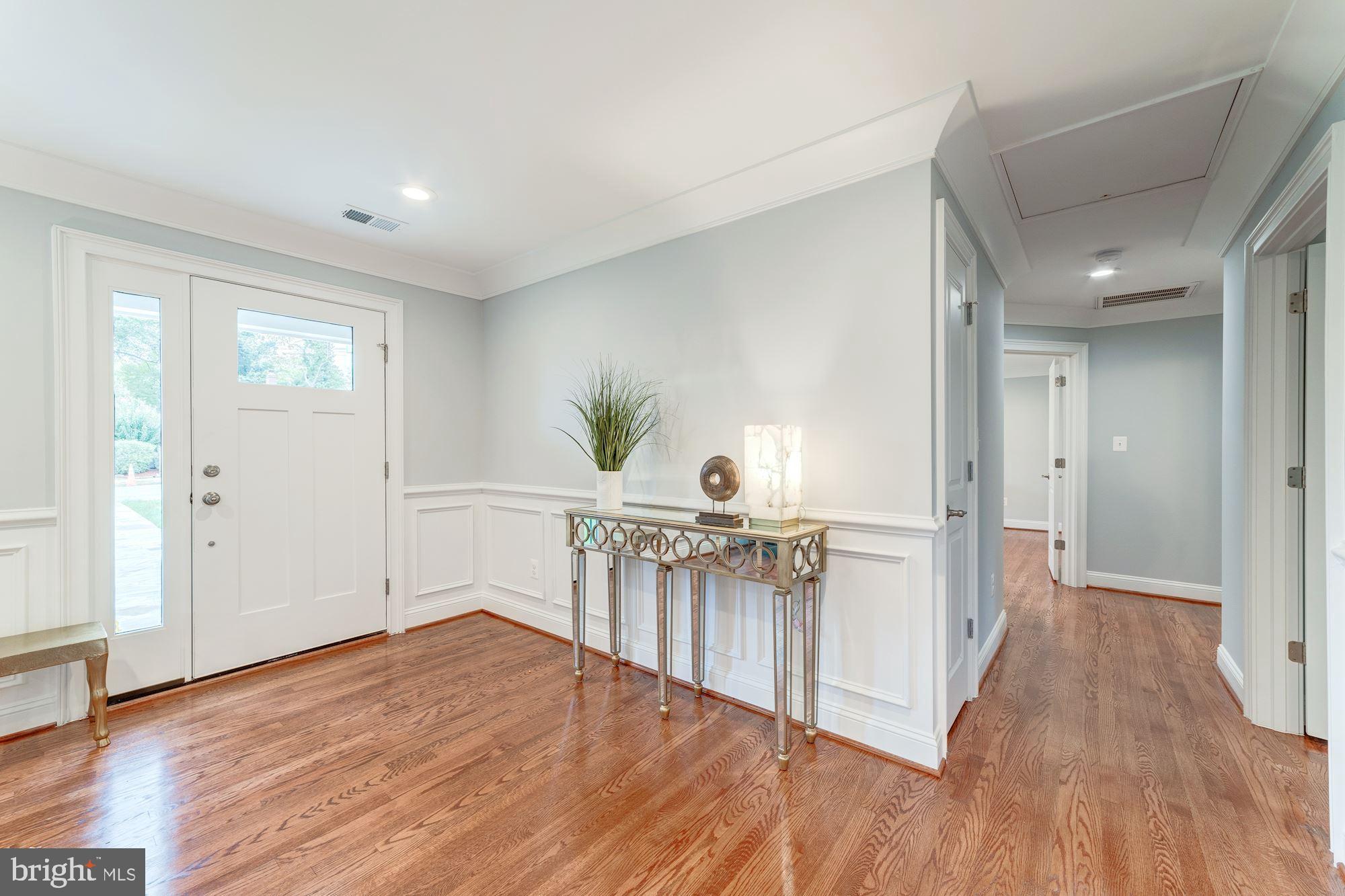 MUNSON HILL - Residential