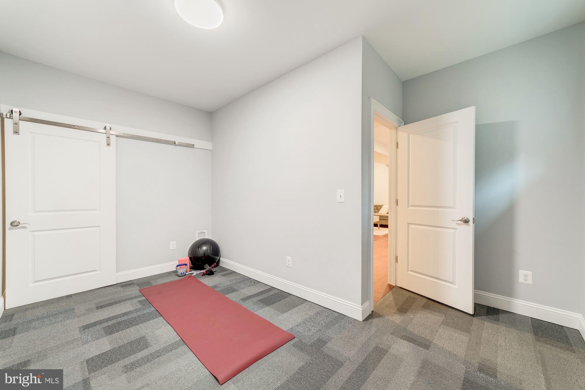 MUNSON HILL - Residential