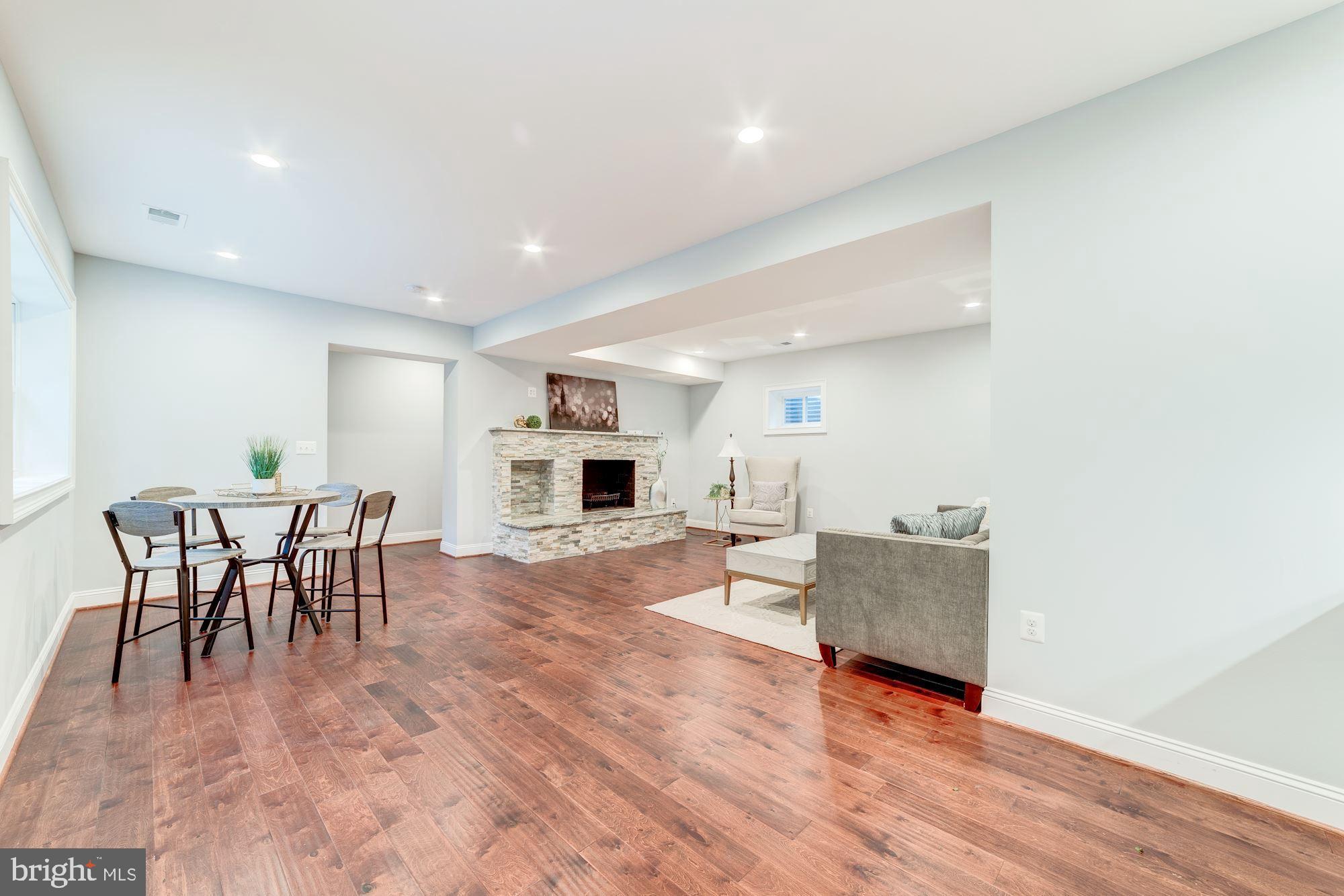 MUNSON HILL - Residential