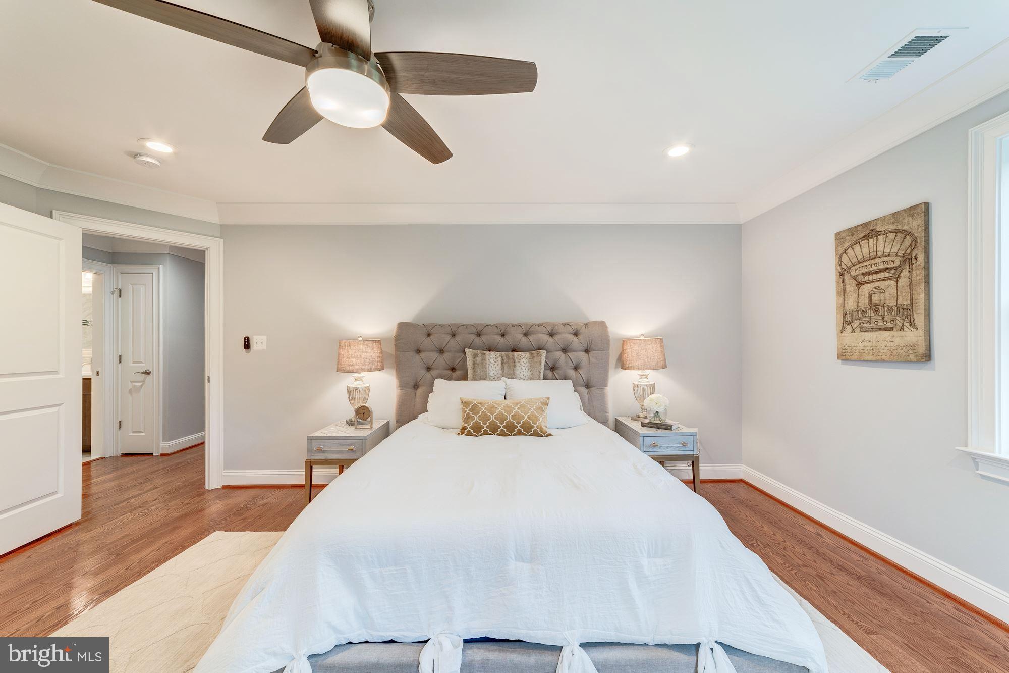 MUNSON HILL - Residential