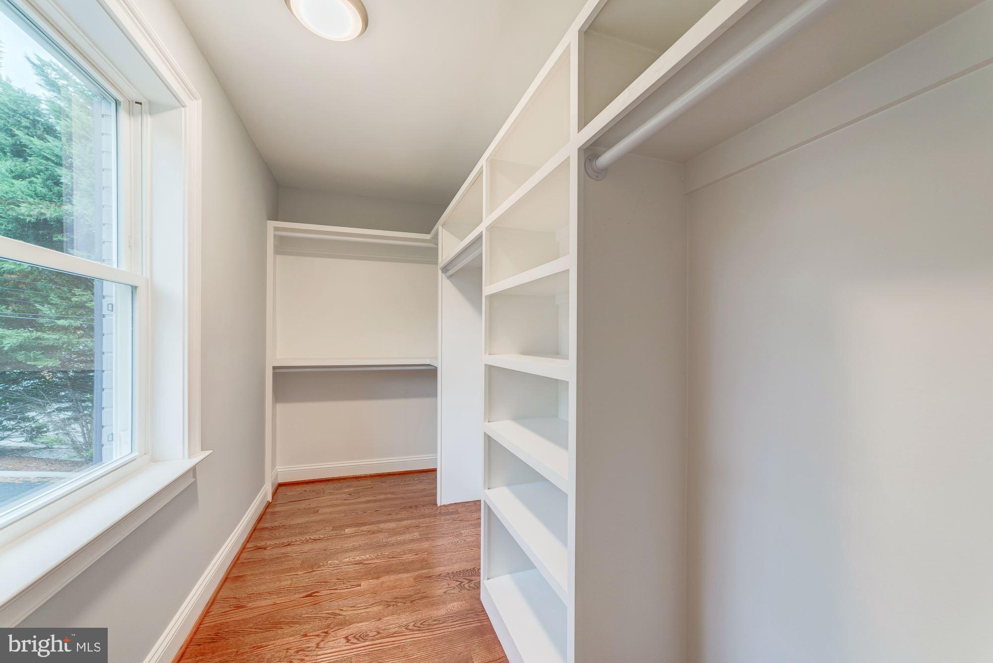 MUNSON HILL - Residential