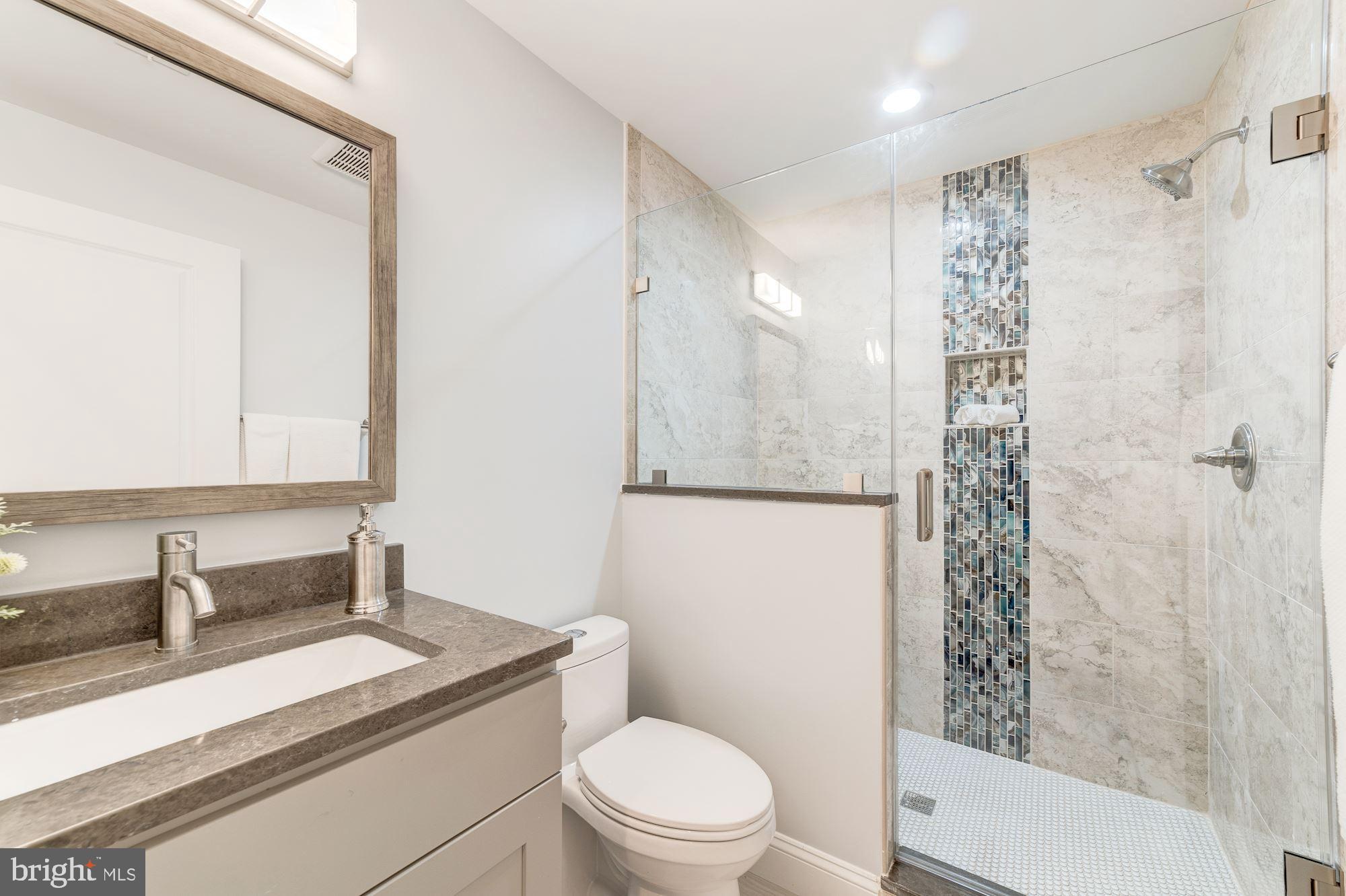 MUNSON HILL - Residential