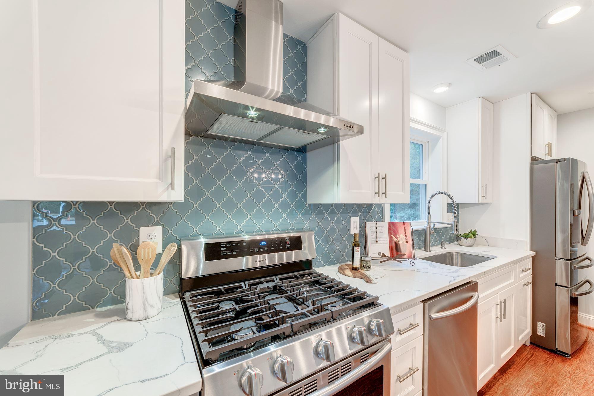 MUNSON HILL - Residential