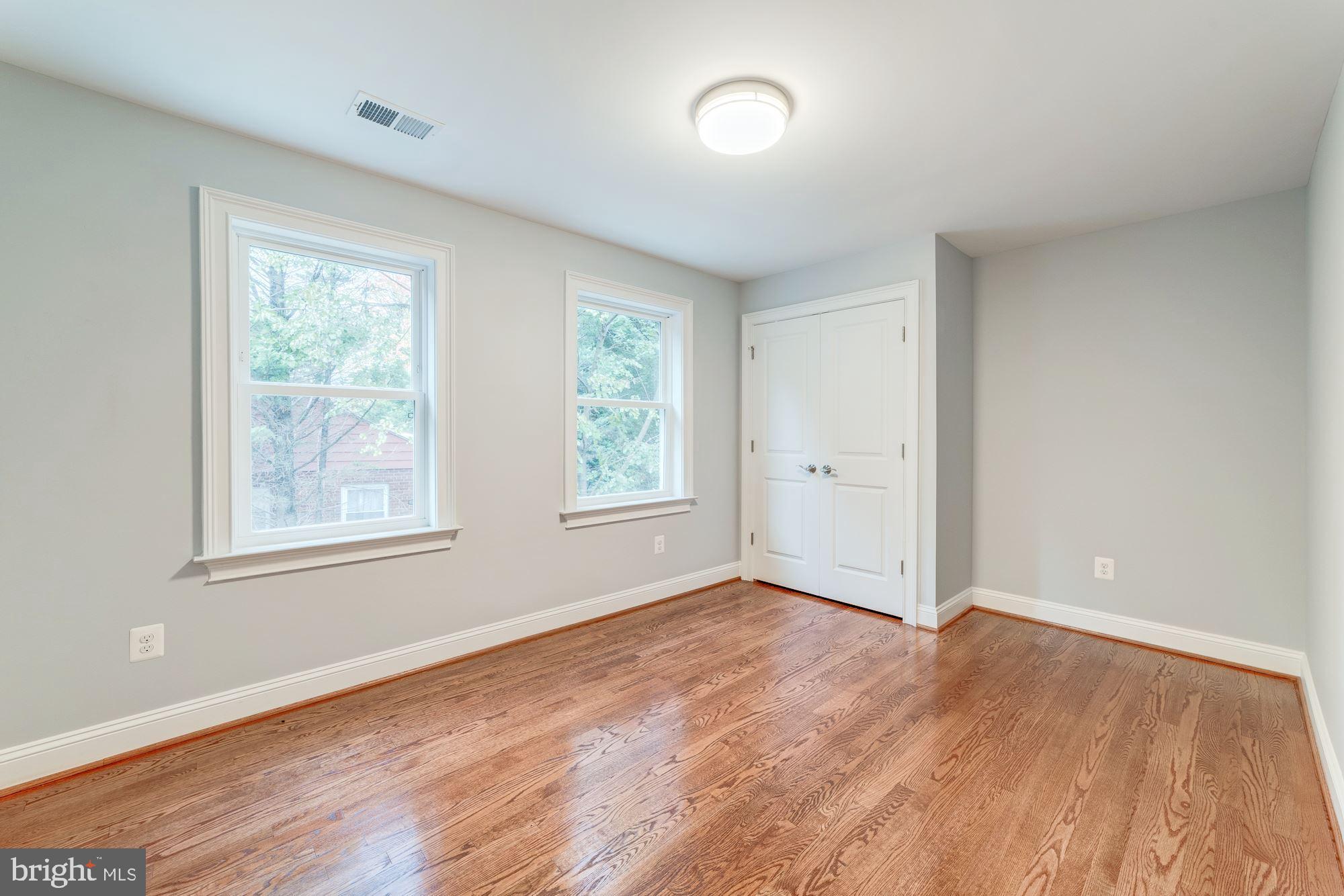 MUNSON HILL - Residential