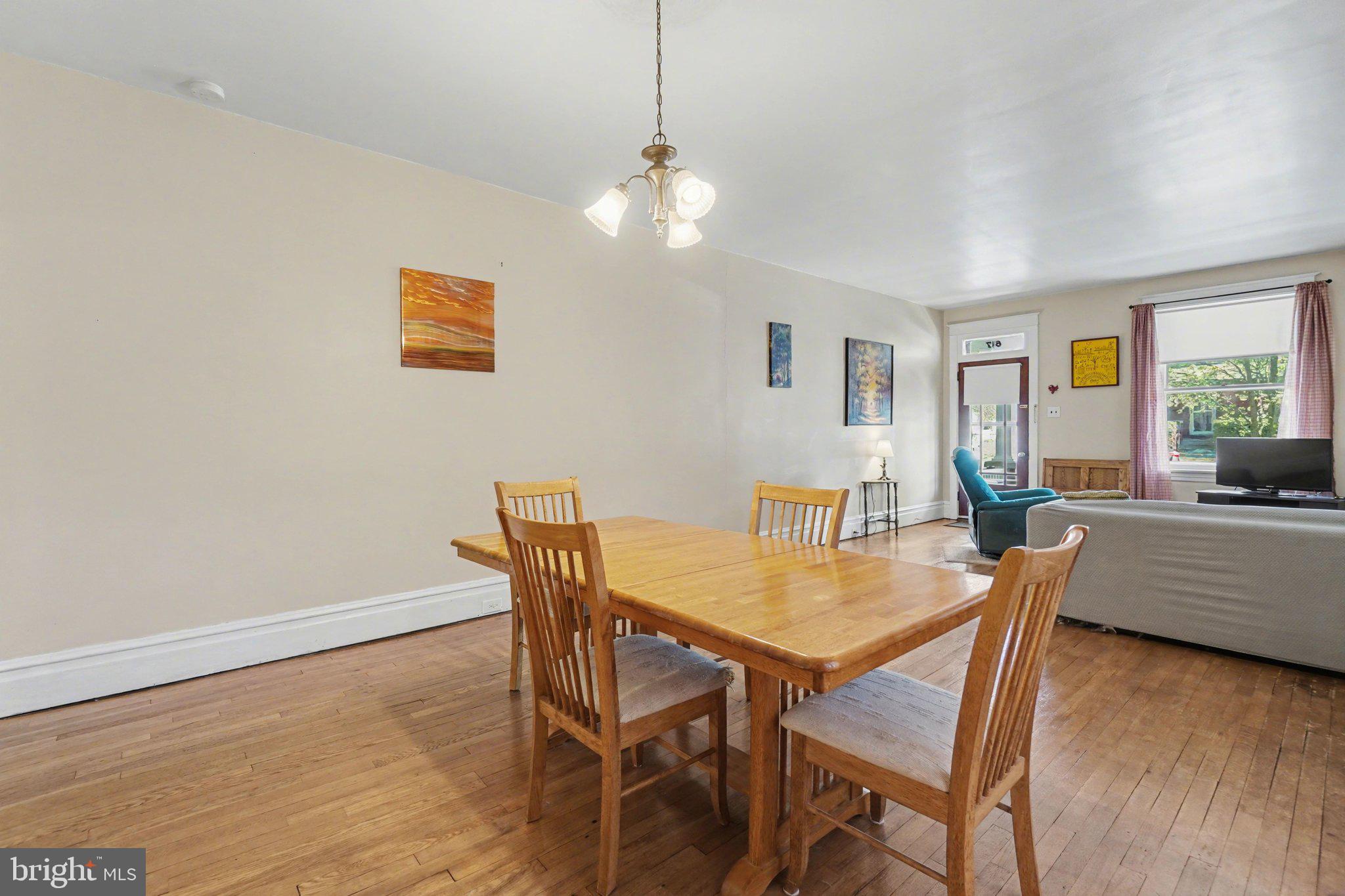 RIVERTON - Residential