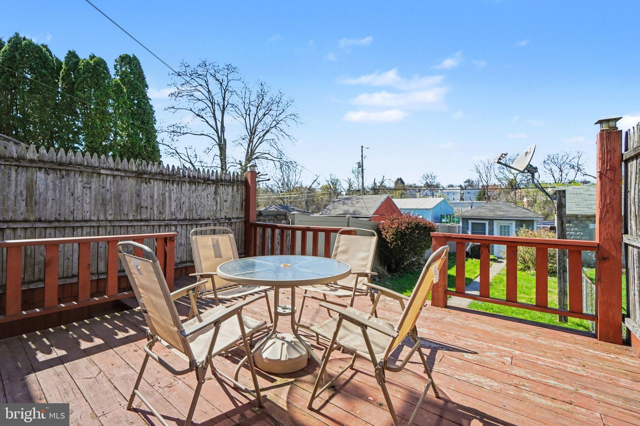 RIVERTON - Residential