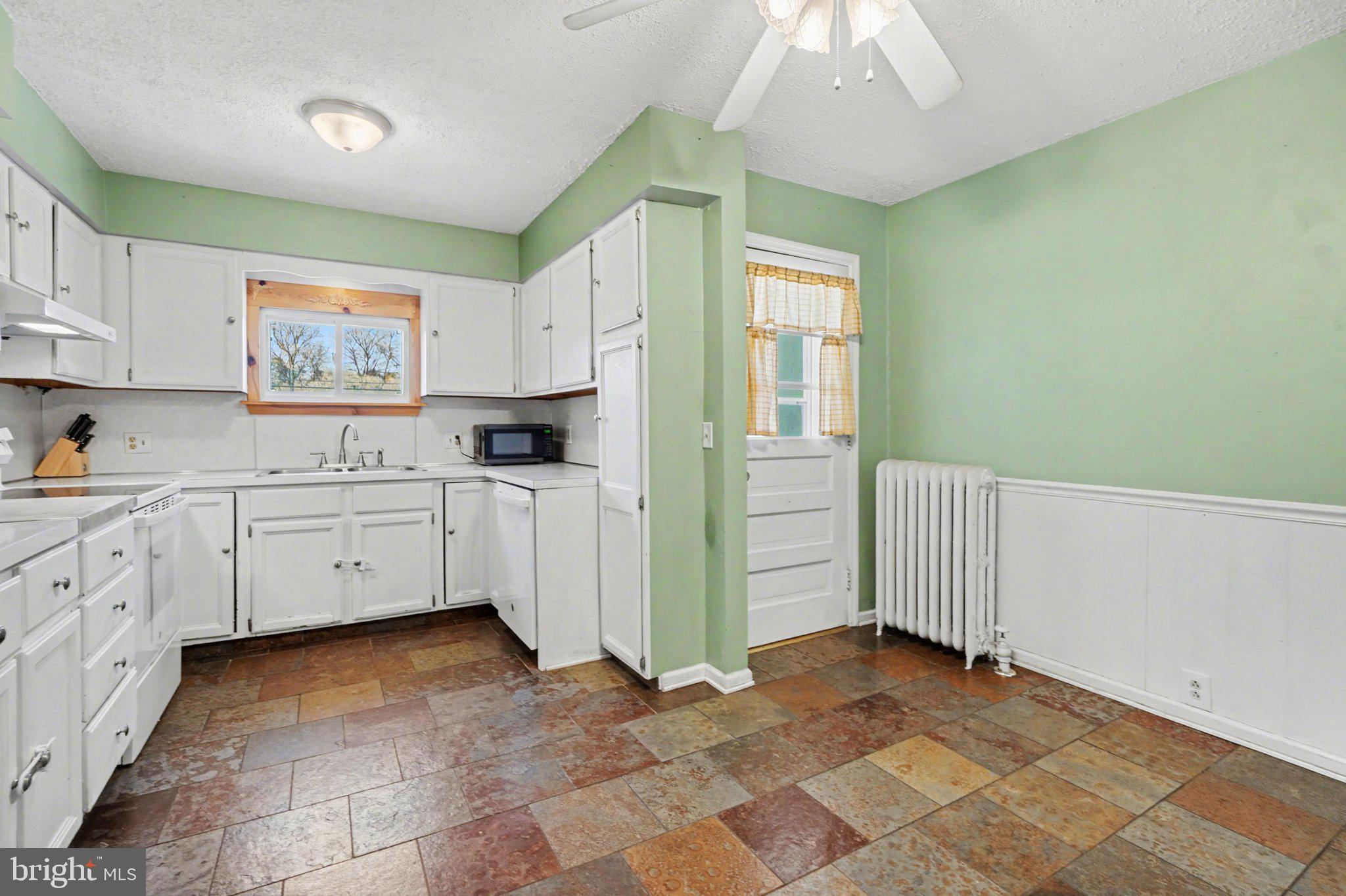 RIVERTON - Residential