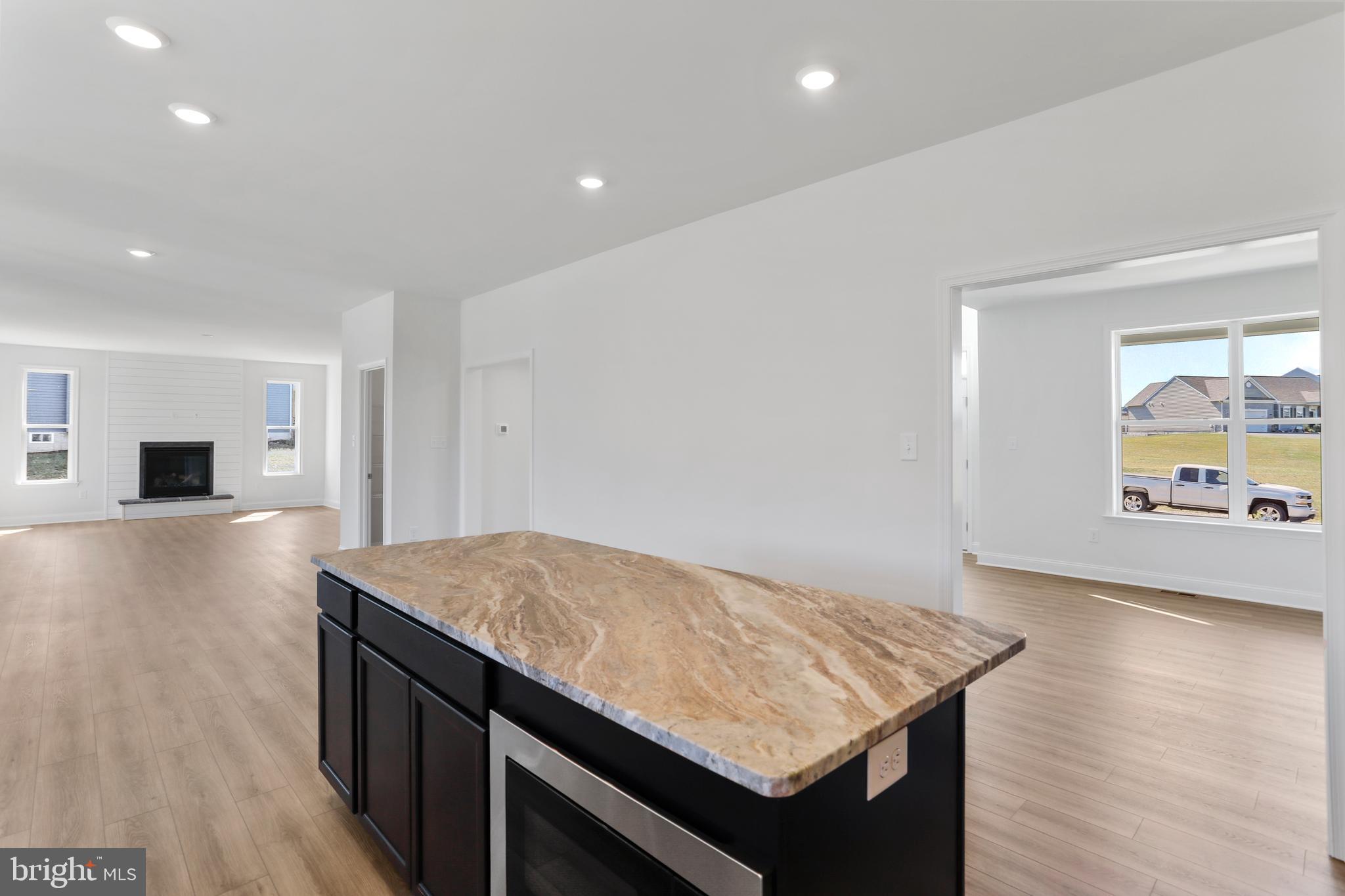 AMBERFIELD - Residential