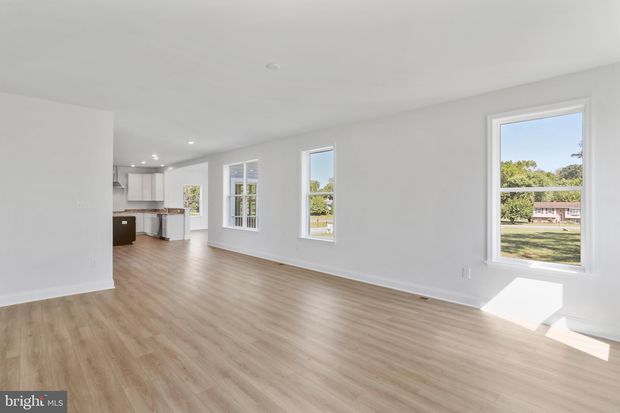 AMBERFIELD - Residential