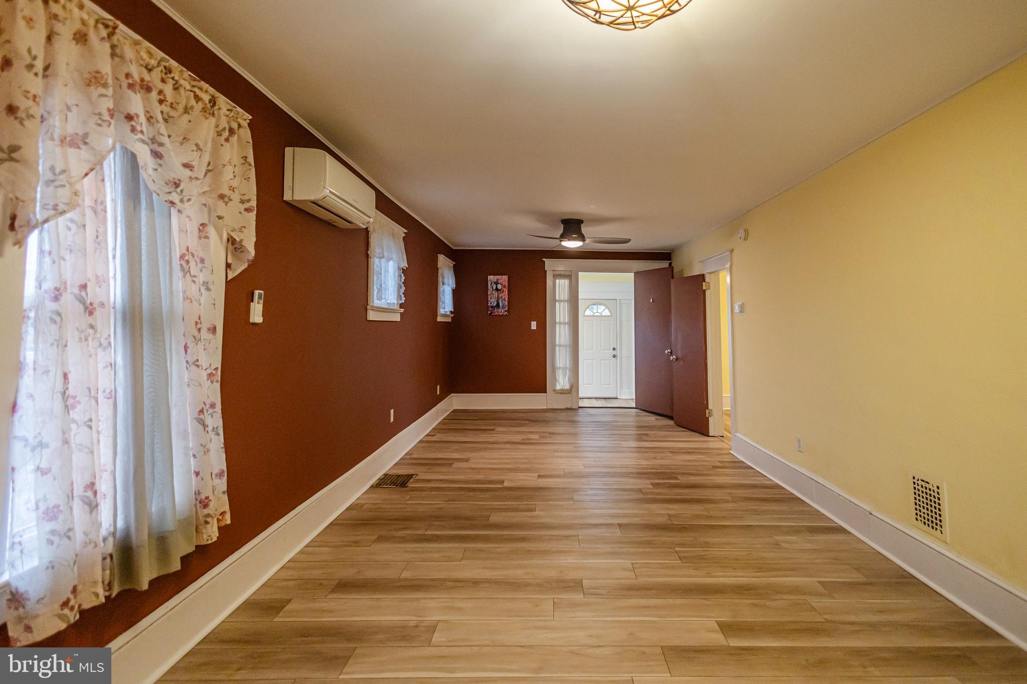 4 W HOMESTEAD AVENUE