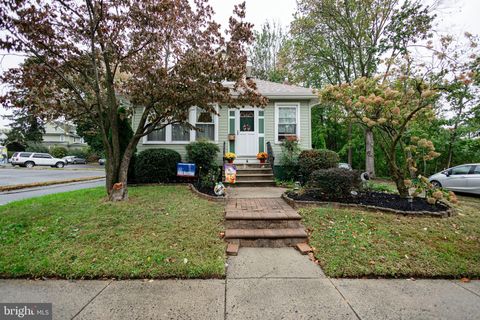 4 W HOMESTEAD AVENUE COLLINGSWOOD NJ 08108