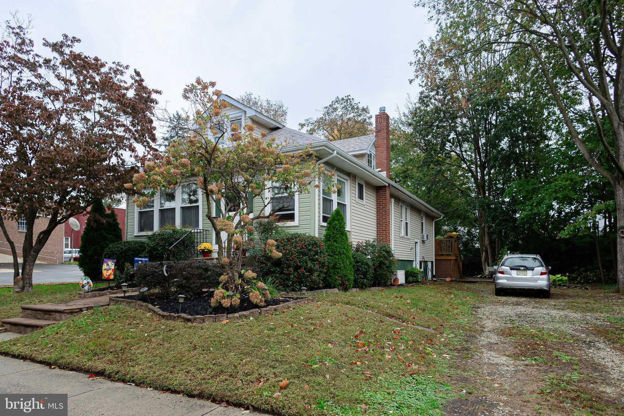 4 W HOMESTEAD AVENUE