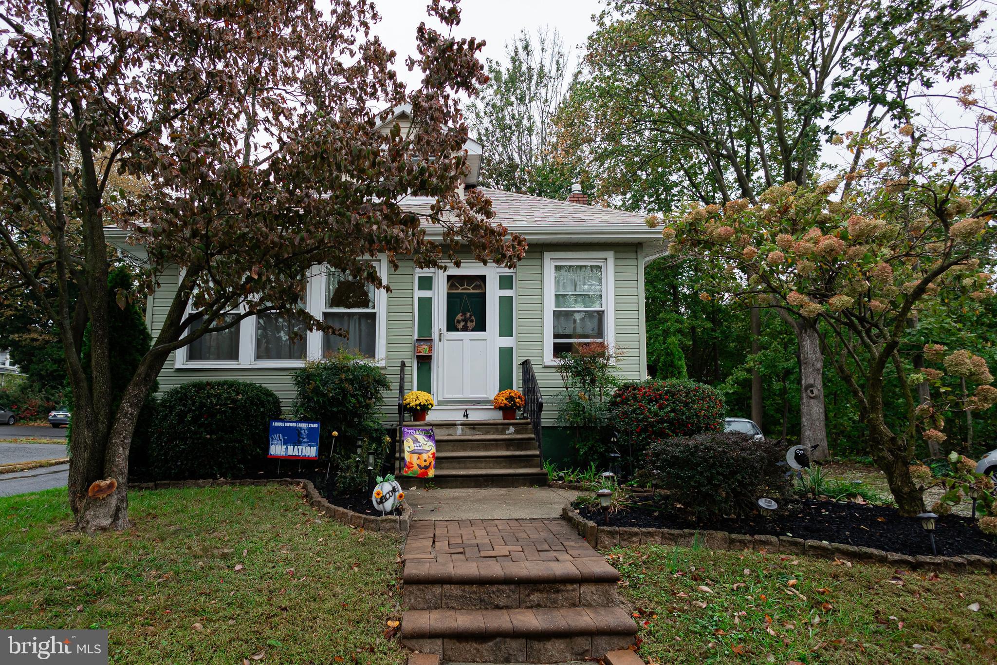 4 W HOMESTEAD AVENUE
