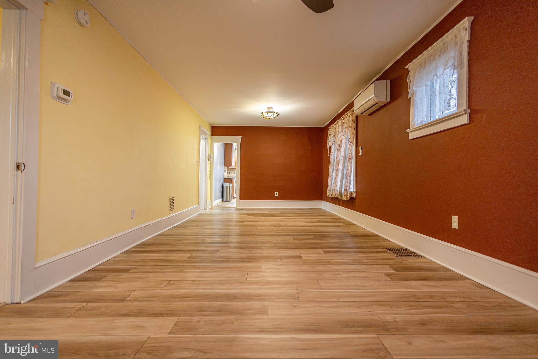 4 W HOMESTEAD AVENUE