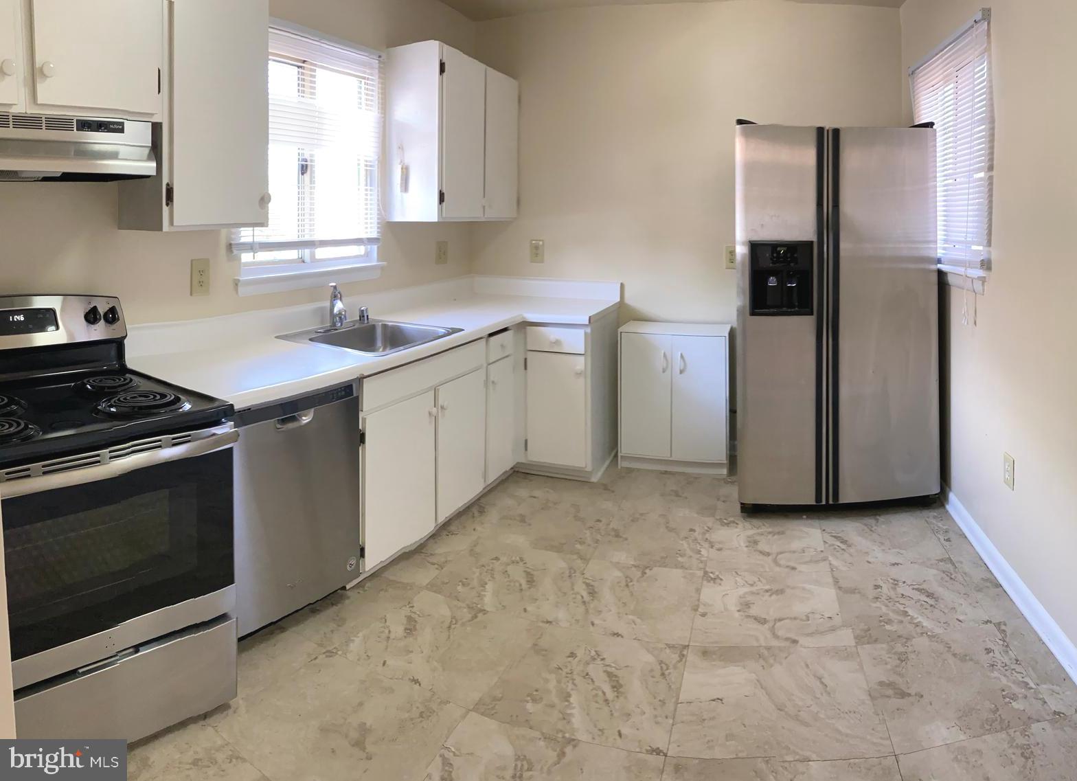 PINEWOOD LAWNS - Residential