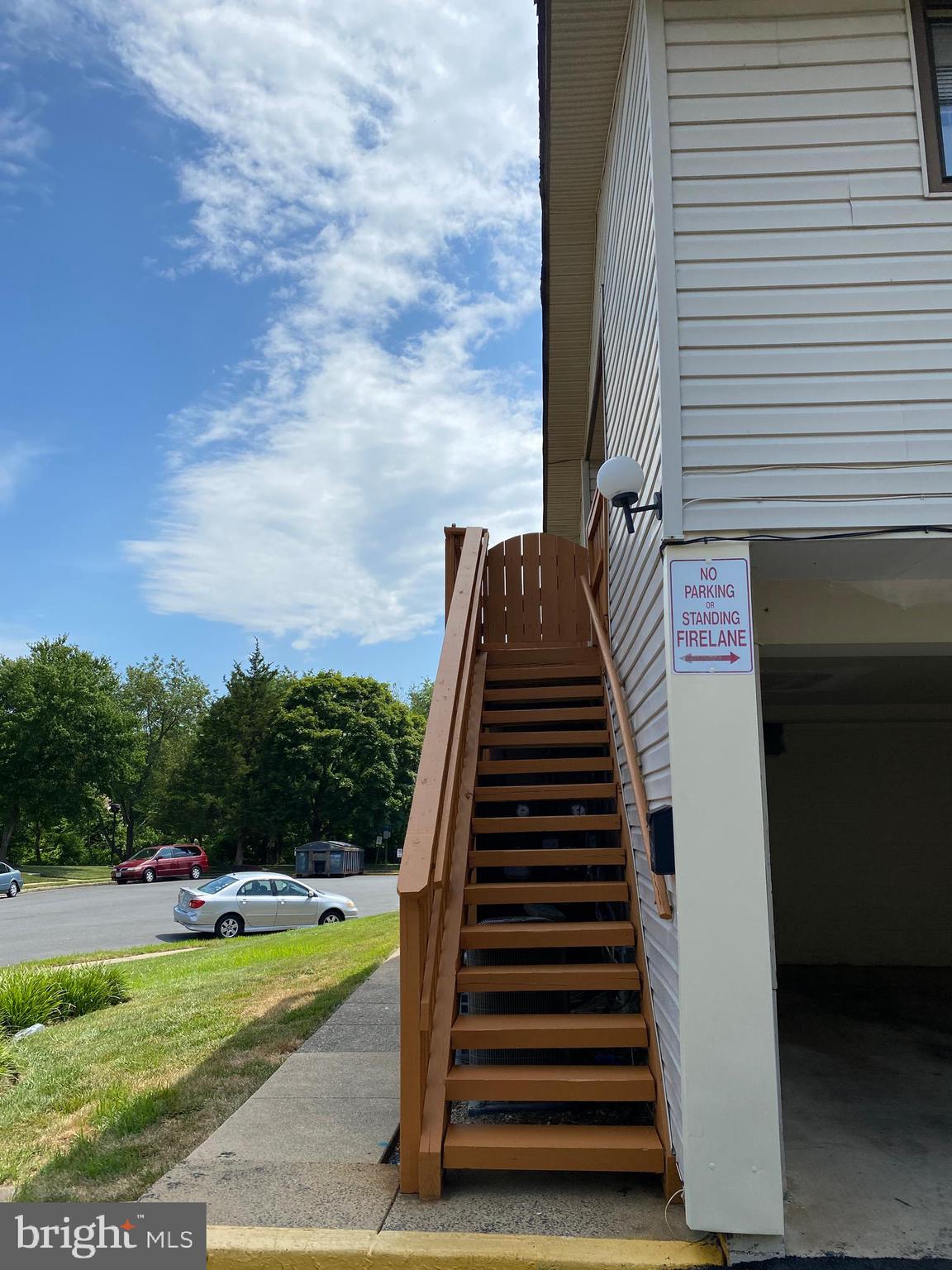 PINEWOOD LAWNS - Residential