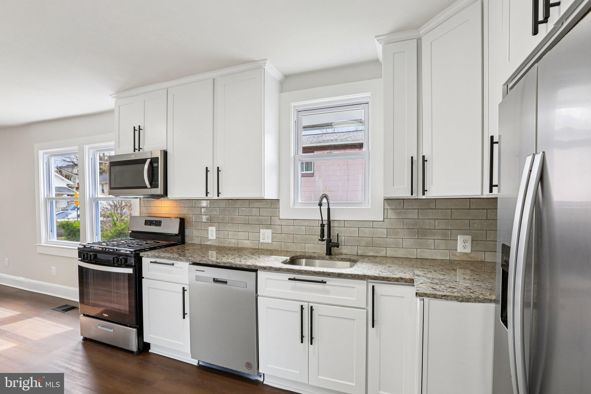 OAKMONT - Residential