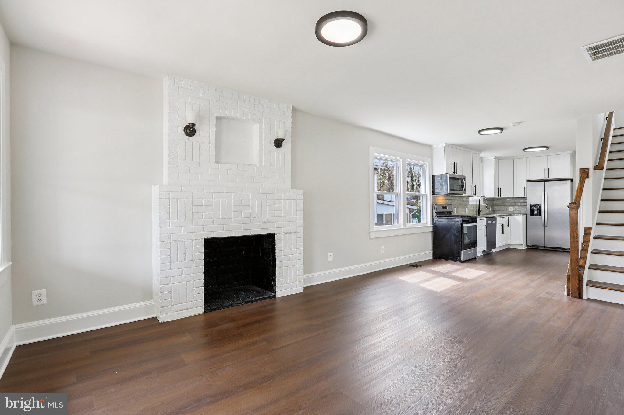 OAKMONT - Residential