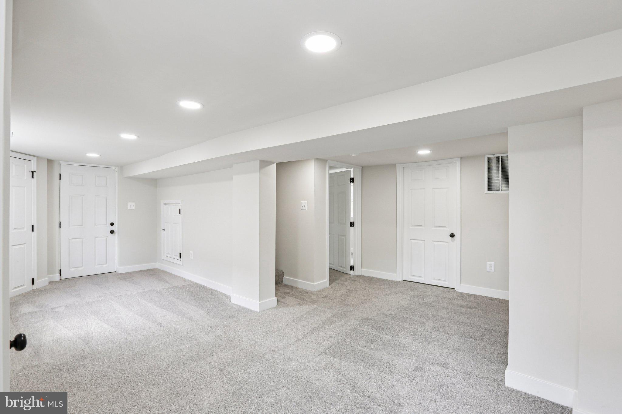 OAKMONT - Residential