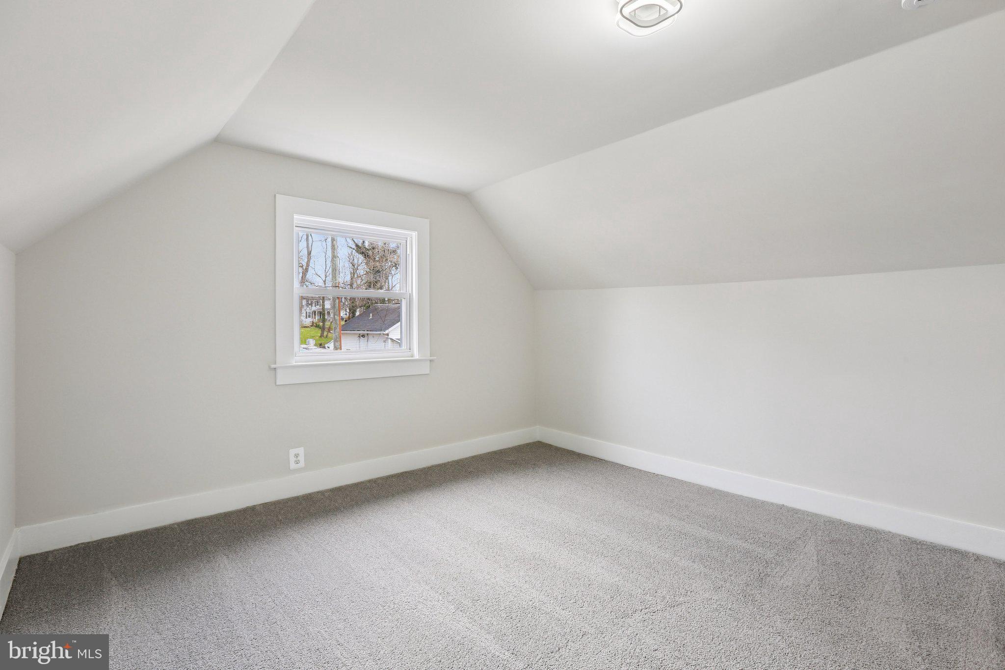 OAKMONT - Residential