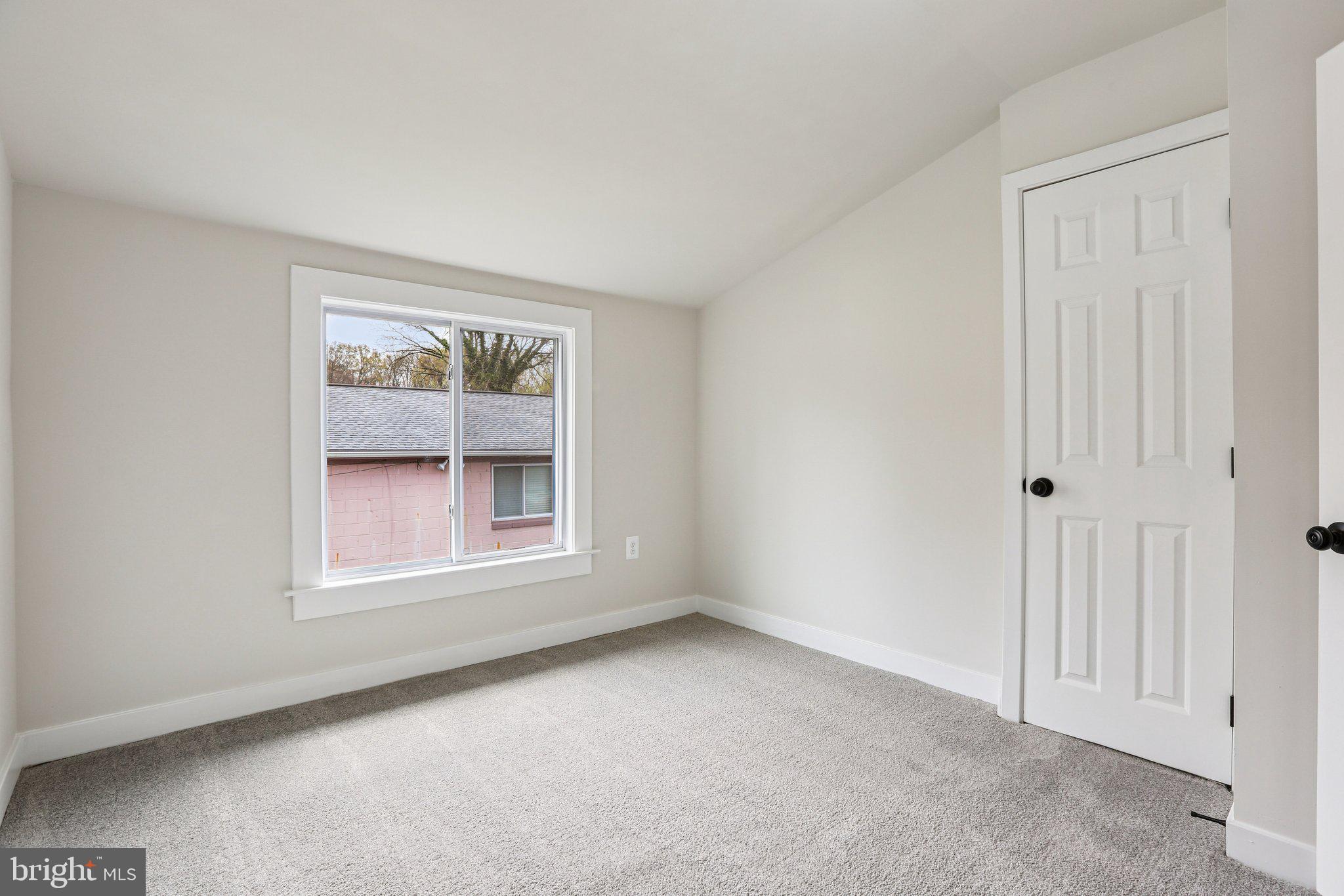 OAKMONT - Residential