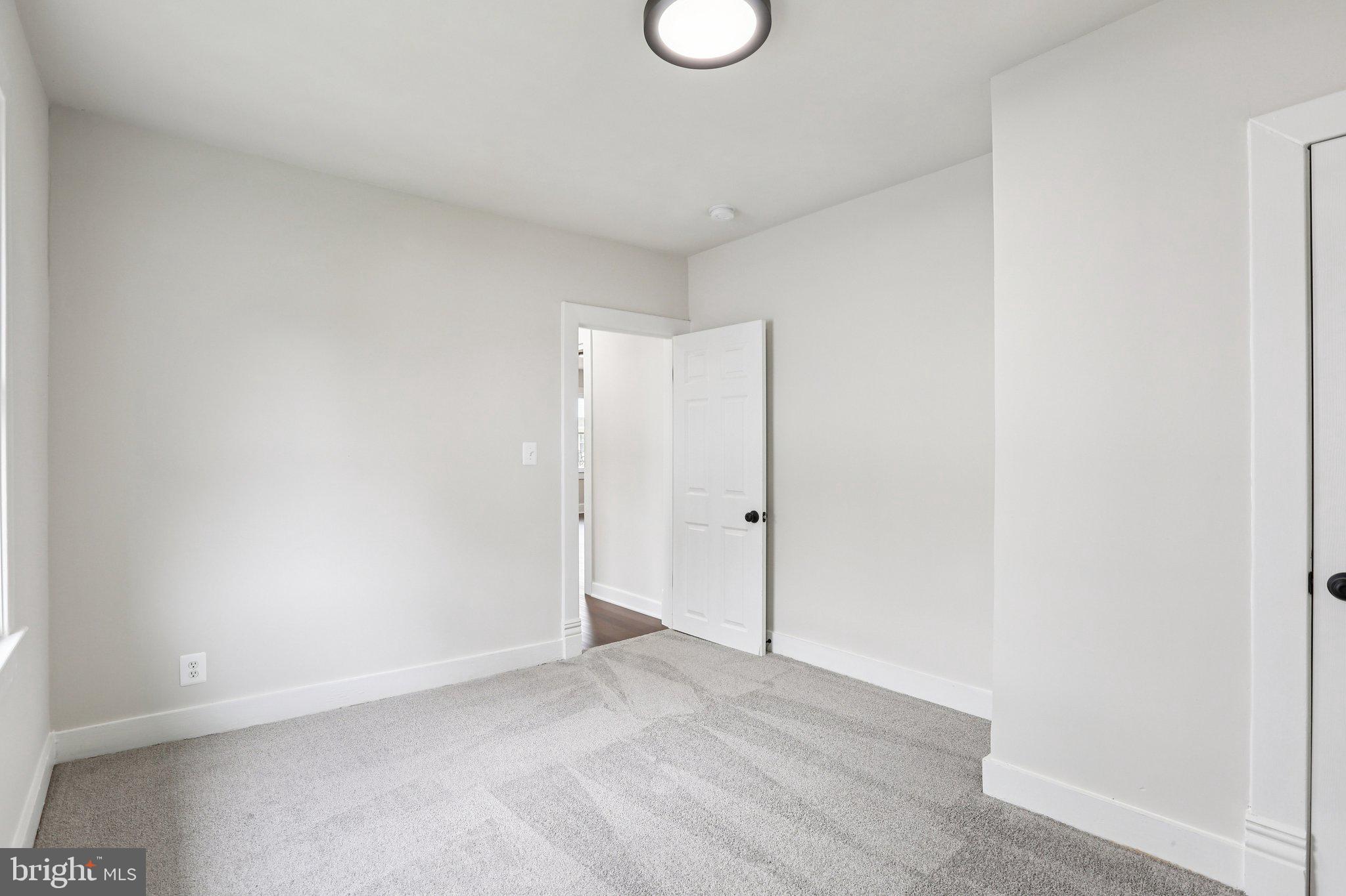 OAKMONT - Residential