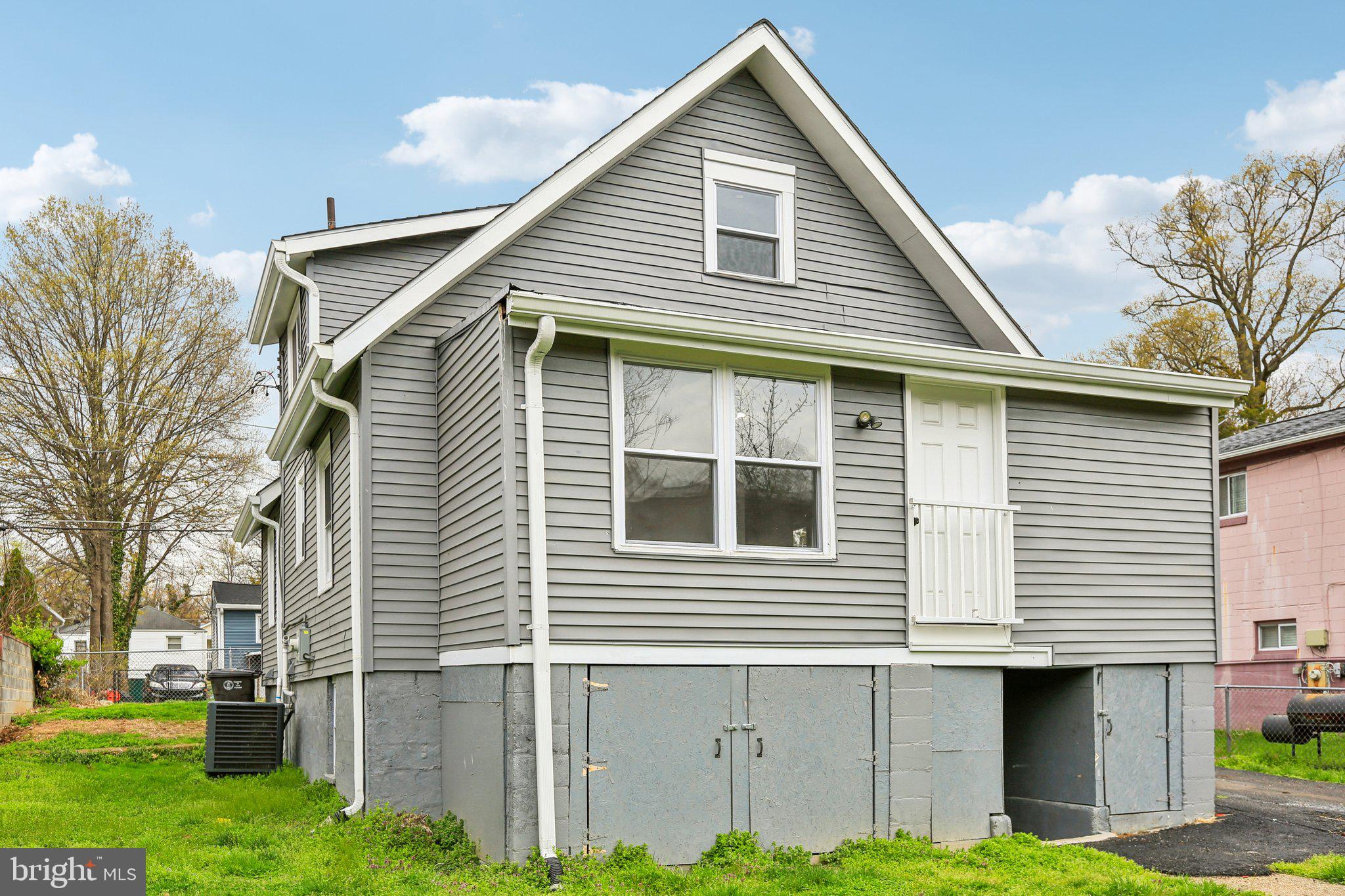 OAKMONT - Residential