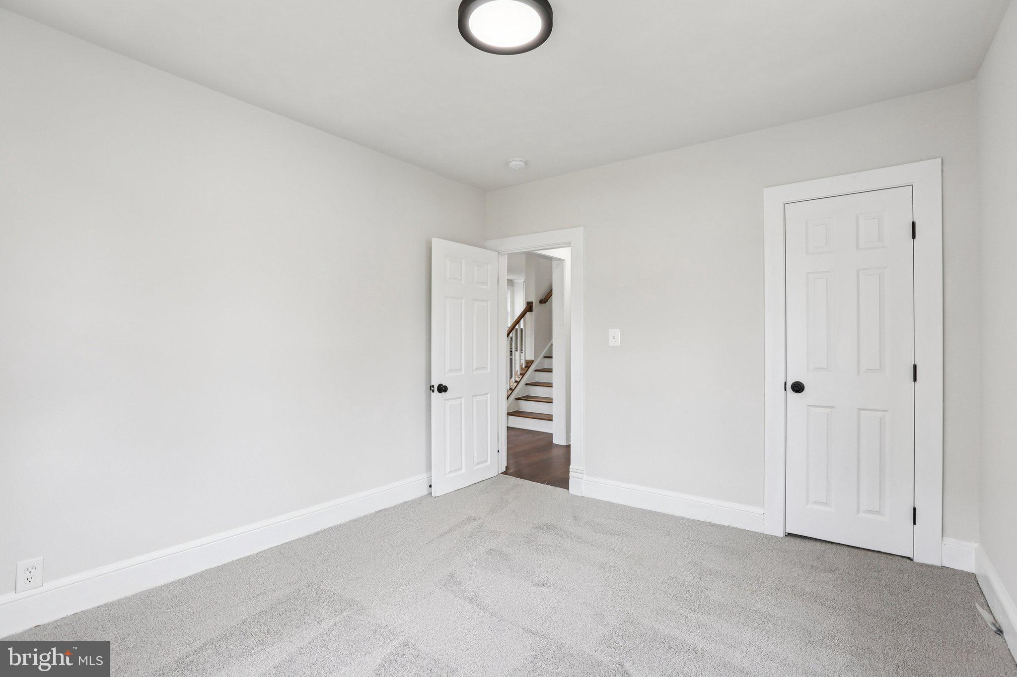 OAKMONT - Residential