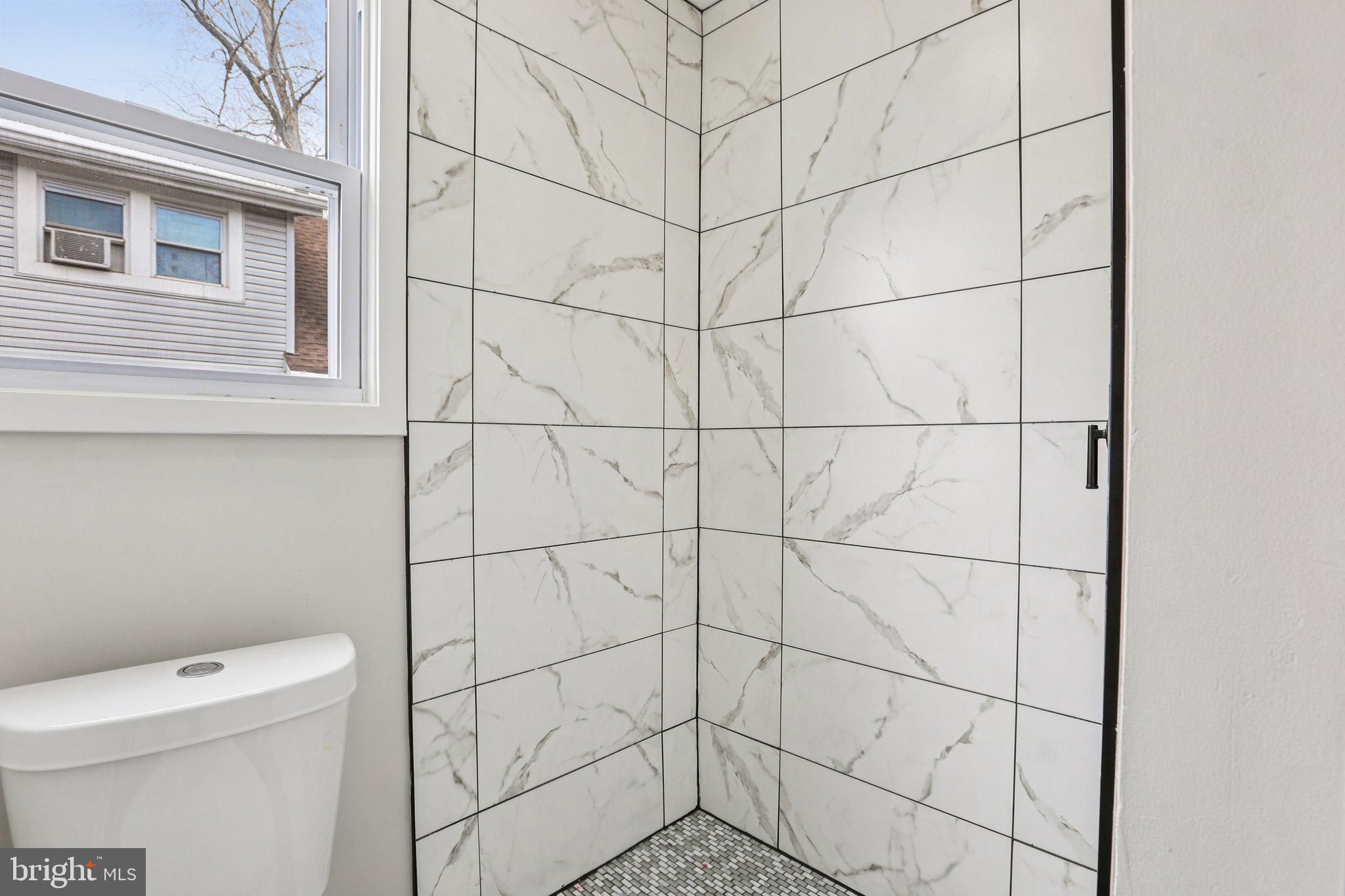 OAKMONT - Residential