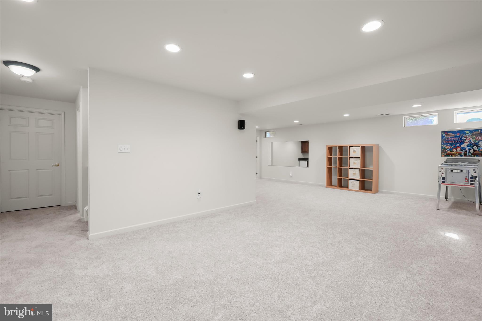 WINDSOR KNOLLS - Residential