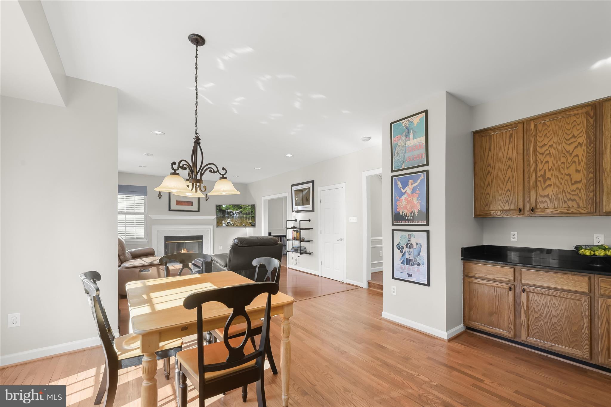 WINDSOR KNOLLS - Residential